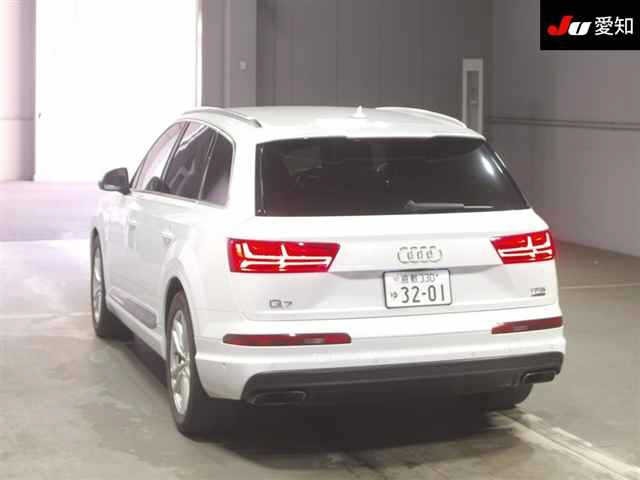 Audi Q7 2018 8149733-1