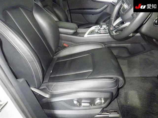 Audi Q7 2018 8149733-6