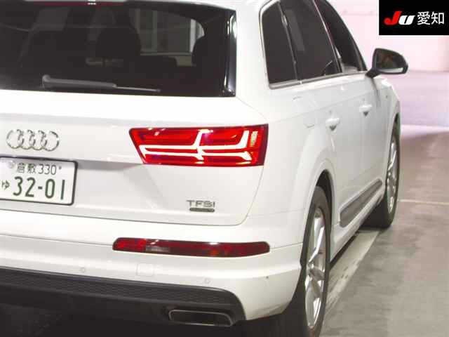 Audi Q7 2018 8149733-8