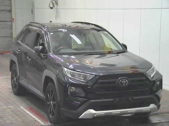 Toyota RAV4 2021 8150091-0