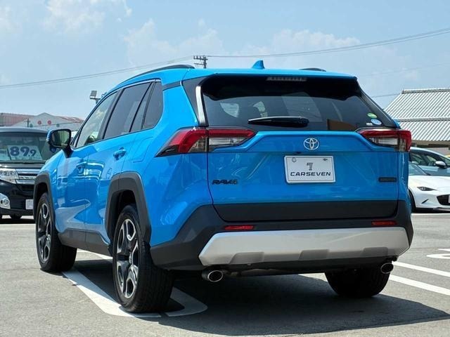 Toyota RAV4 2019 8150100-2