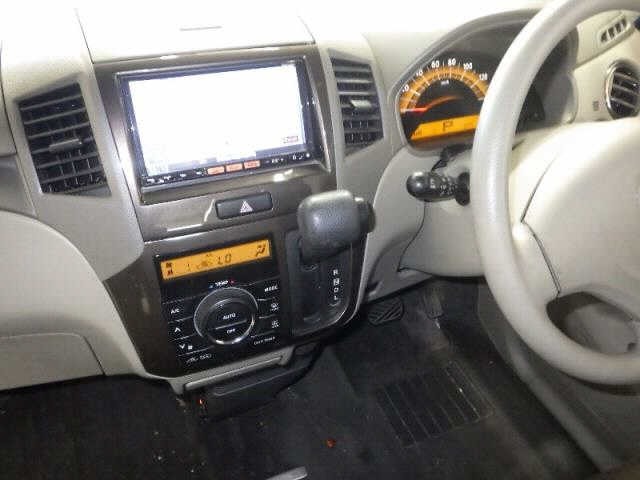 Nissan ROOX 2012 8149486-3