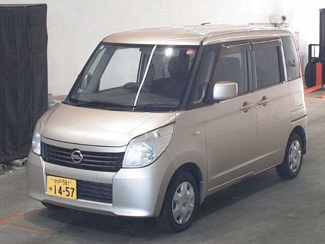 Nissan ROOX 2012 8149486-4