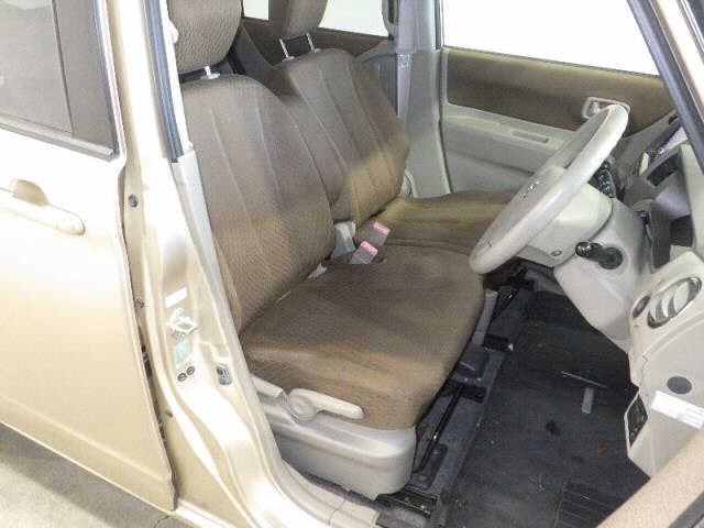 Nissan ROOX 2012 8149486-6