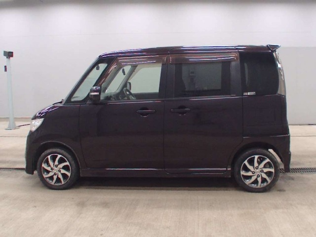 Nissan ROOX 2011 8149495-4