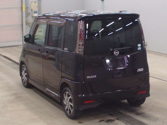 Nissan ROOX 2011 8149495-6