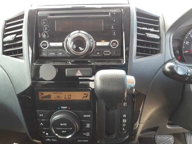 Nissan ROOX 2011 8149495-9