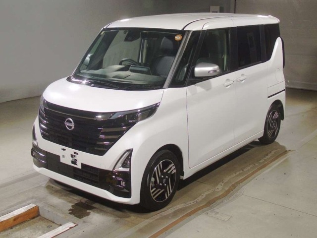 Nissan ROOX 2023 8149506-0
