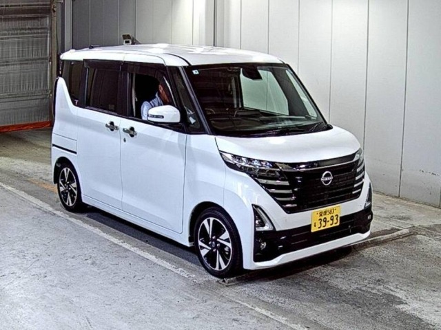 Nissan ROOX 2025 8149528-0