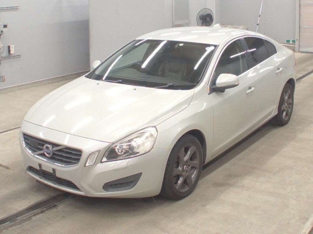 Volvo S60 2011 8143267-0