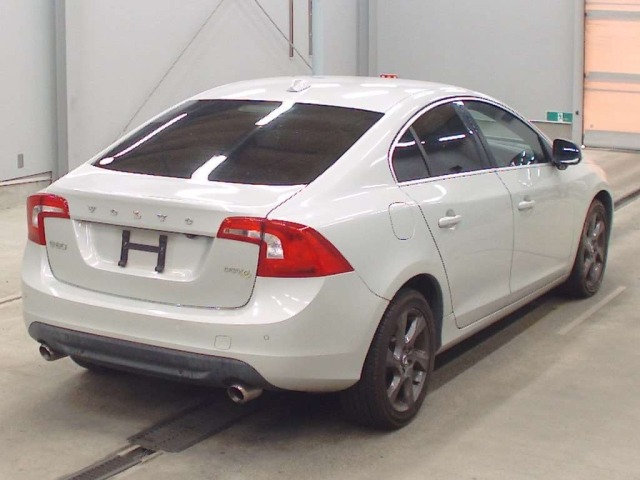 Volvo S60 2011 8143267-1