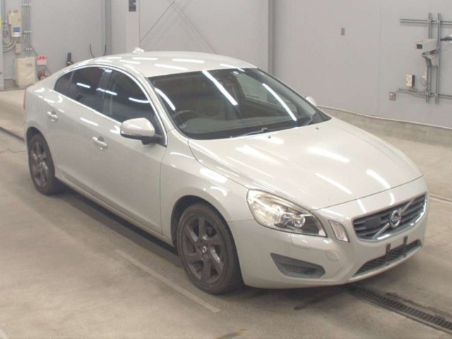 Volvo S60 2011 8143267-5