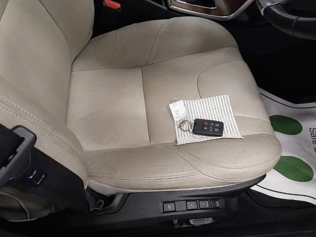 Volvo V40 2016 8143392-10