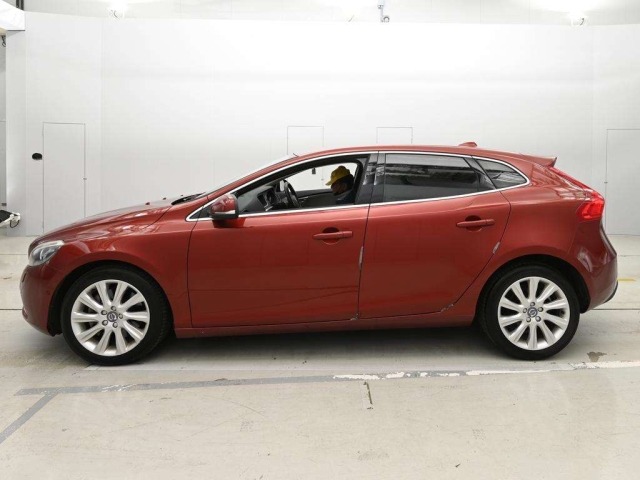 Volvo V40 2016 8143392-4