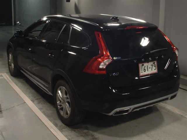 Volvo V60 2017 8138534-1