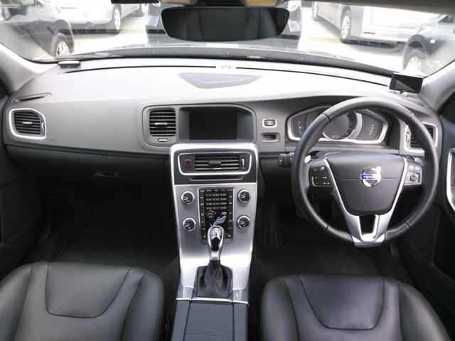 Volvo V60 2017 8138534-8