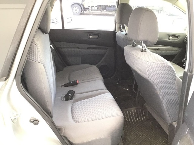 Nissan Wingroad 2013 8139238-6