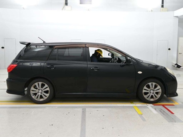 Nissan Wingroad 2012 8139292-3