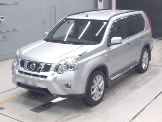 Nissan X-TRAIL 2013 8147980-0