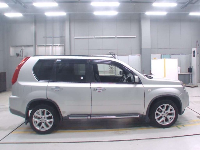 Nissan X-TRAIL 2013 8147980-3