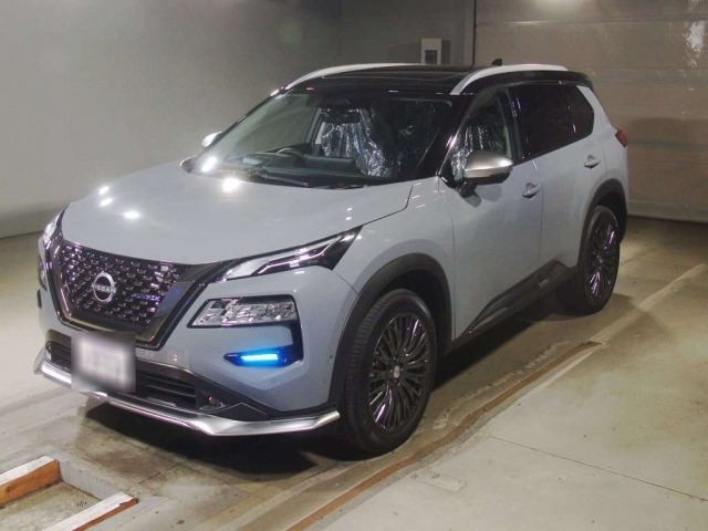 Nissan X-TRAIL 2026 8148006-0