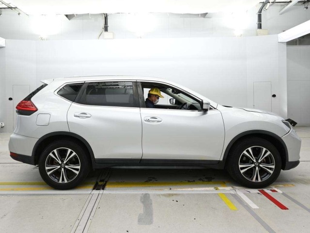 Nissan X-TRAIL 2018 8148045-3