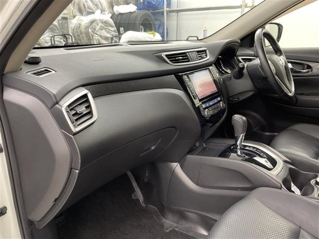 Nissan X-TRAIL 2016 8149101-6