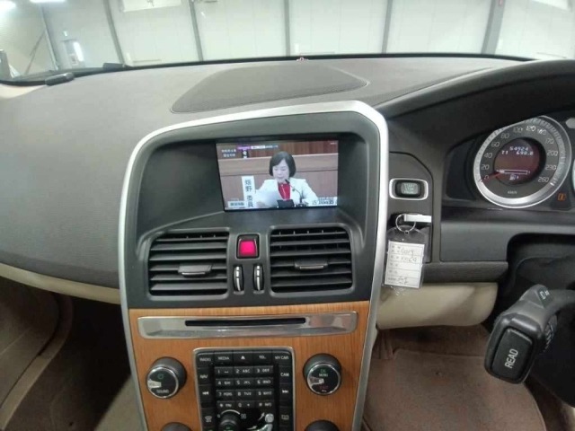Volvo XC60 2011 8142790-11