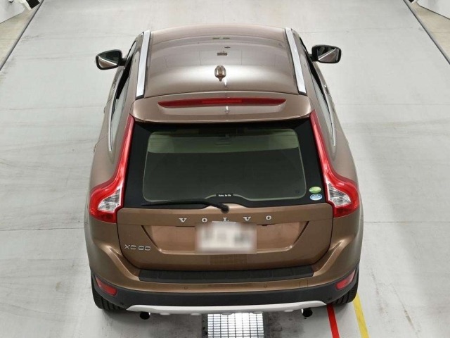 Volvo XC60 2011 8142790-8