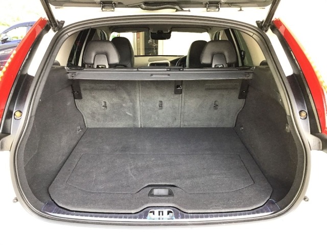 Volvo XC60 2016 8142797-7