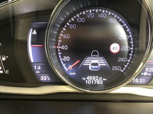 Volvo XC60 2016 8142797-8