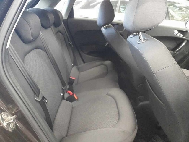 Audi A1 2013 8162949-11