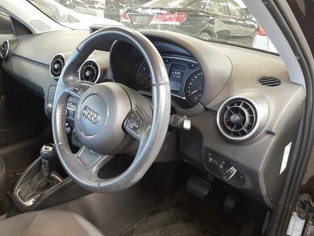 Audi A1 2013 8162949-9