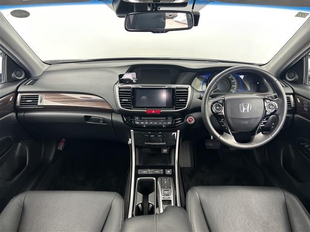 Honda ACCORD 2017 8156504-14