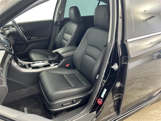 Honda ACCORD 2017 8156504-6