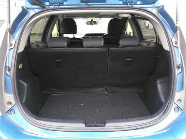 Toyota AQUA 2014 8151955-10