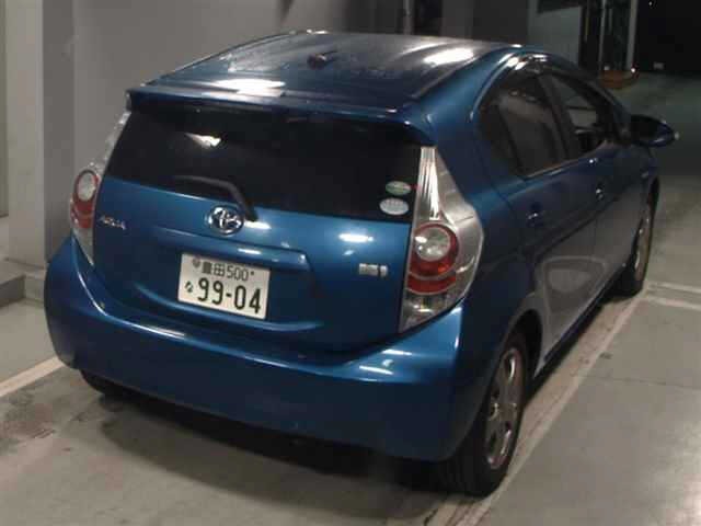 Toyota AQUA 2014 8151955-5
