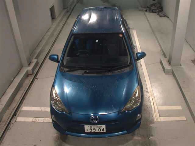 Toyota AQUA 2014 8151955-6