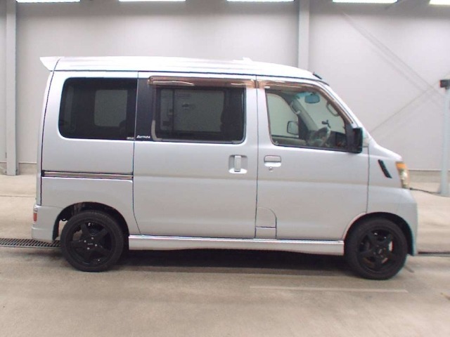 Daihatsu ATRAI WAGON 2007 8162981-3