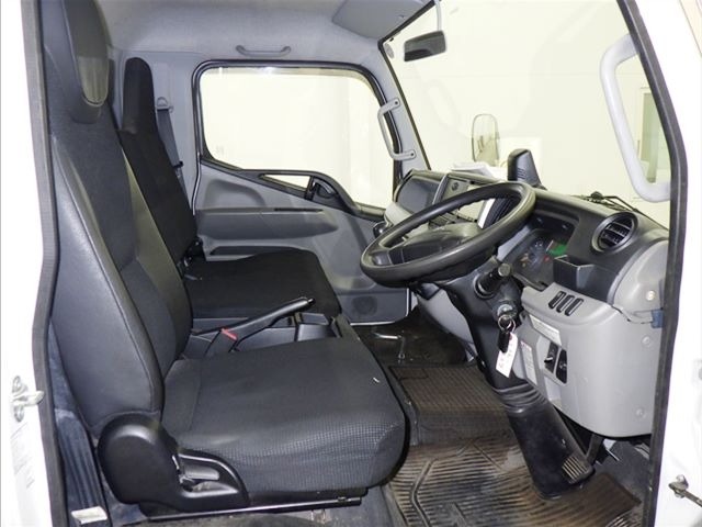 Mitsubishi CANTER 2018 8153689-5