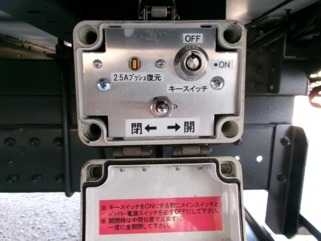Mitsubishi CANTER 2013 8153767-4