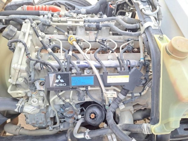 Mitsubishi CANTER 2016 8153777-10