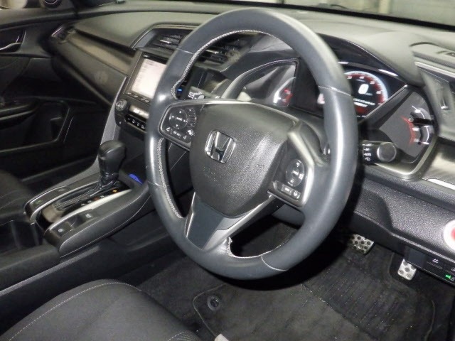 Honda CIVIC 2018 8155922-3