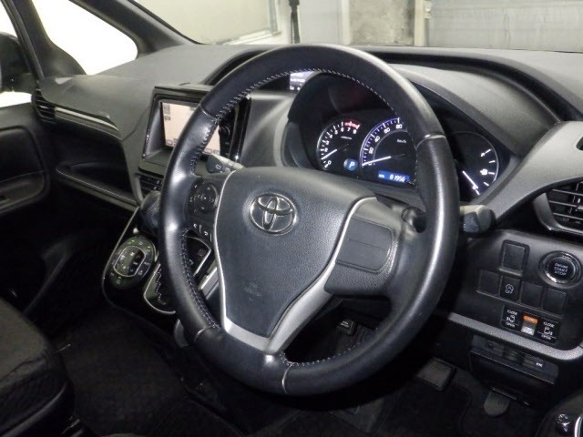 Toyota ESQUIRE 2015 8161165-3