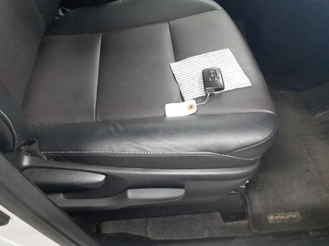 Toyota ESQUIRE 2017 8161209-10