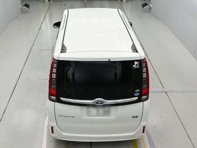 Toyota ESQUIRE 2017 8161209-8