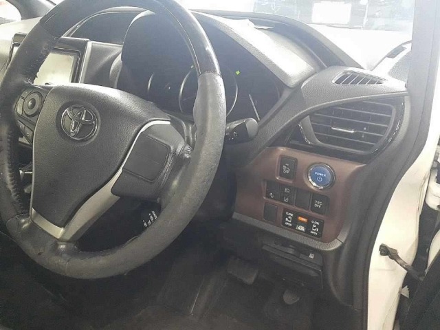 Toyota ESQUIRE 2017 8161209-9