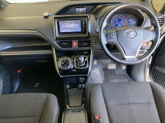 Toyota ESQUIRE 2018 8161221-3