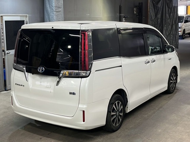 Toyota ESQUIRE 2018 8161221-5