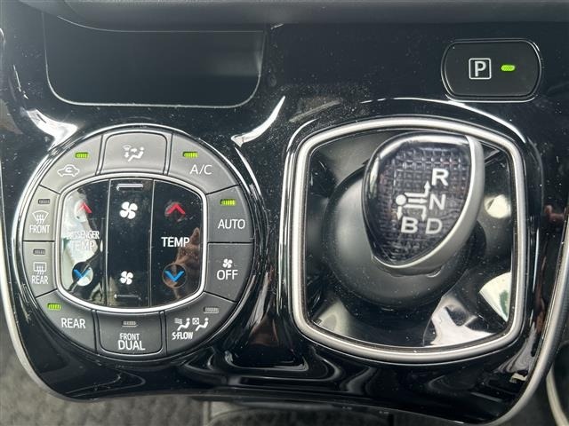 Toyota ESQUIRE 2020 8161373-8
